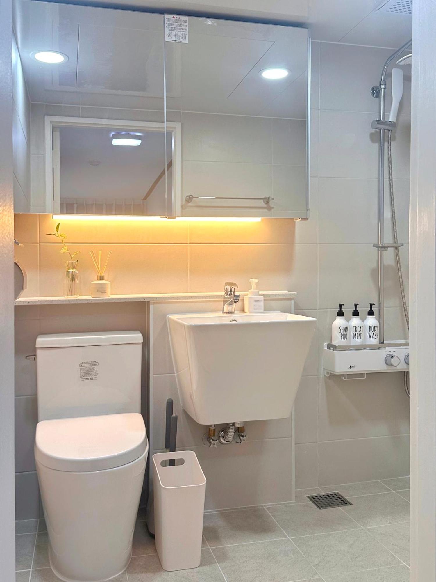 Cozy 401 3min From Seolleung Stationn Coex Jamsil Seoul